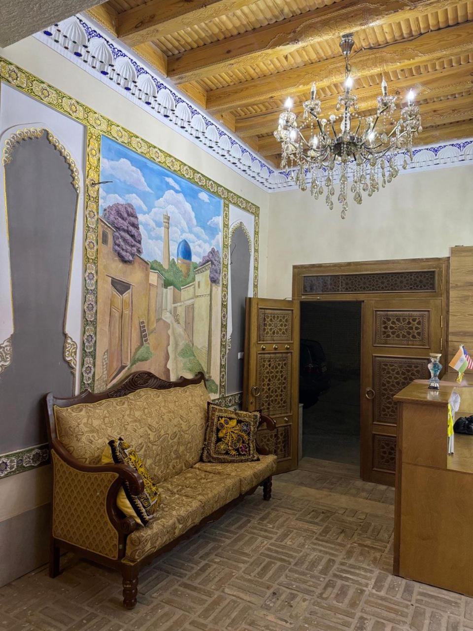 בוקורו Asia Central Boutique מראה חיצוני תמונה